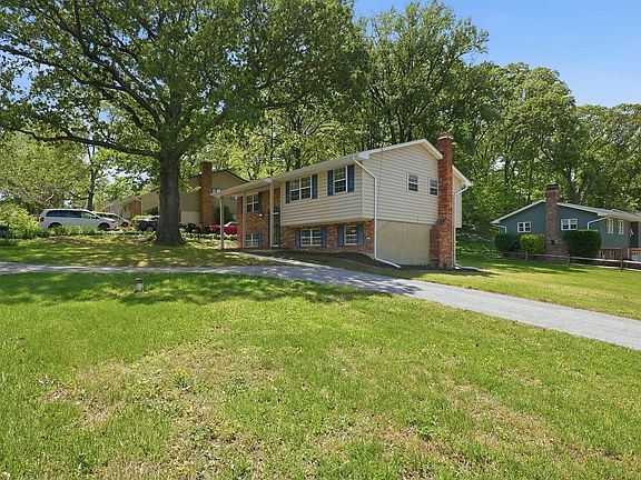 3rd image of 1196 Green Holly Dr