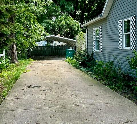 4th image of 608 S Jefferson St