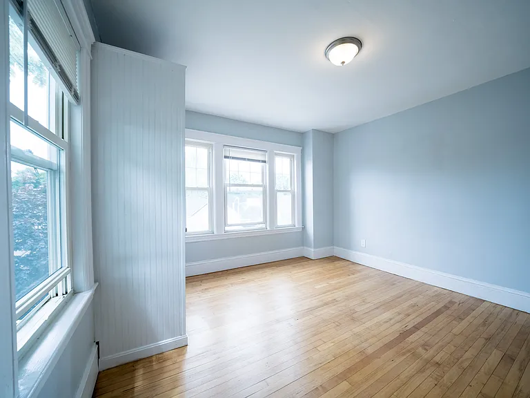 148 Lovell St #3 — Photo 6
