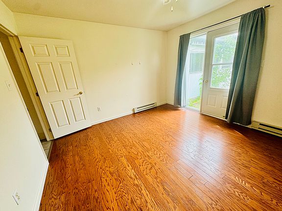 5th image of 29 Bridge Rd APT 3