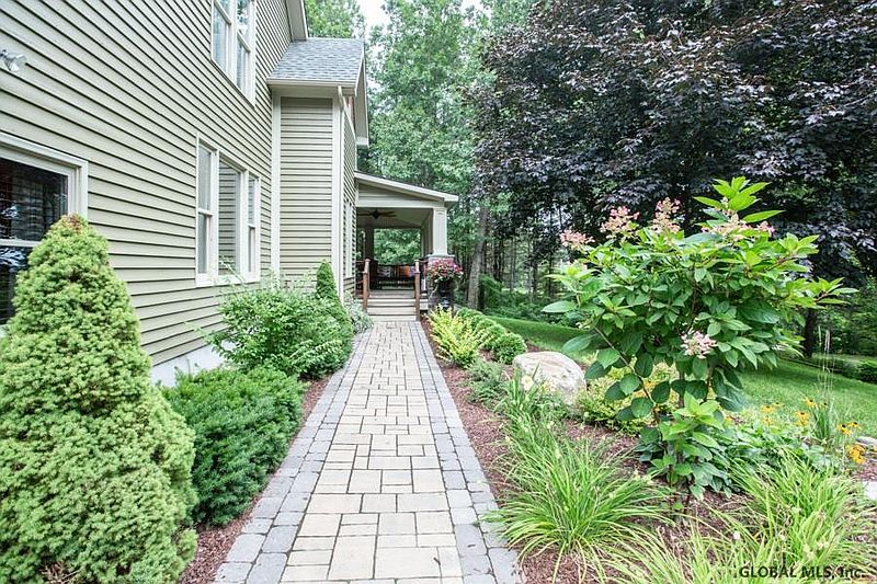 4th image of 482 SAND HILL Road