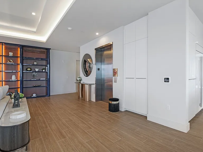 1591 Gulf Of Mexico Dr #619 — Photo 3