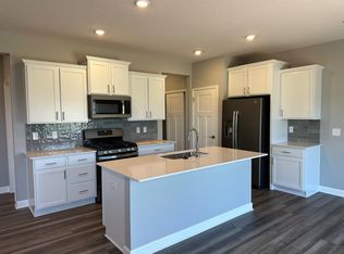 9139 Granada Ave S, Cottage Grove, MN 55016