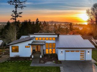 9687 Crest Dr, Blaine, WA