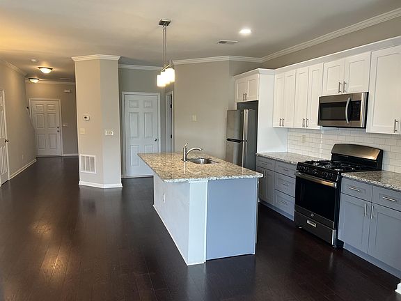 4th image of 2915 Montague Place Dr #2915