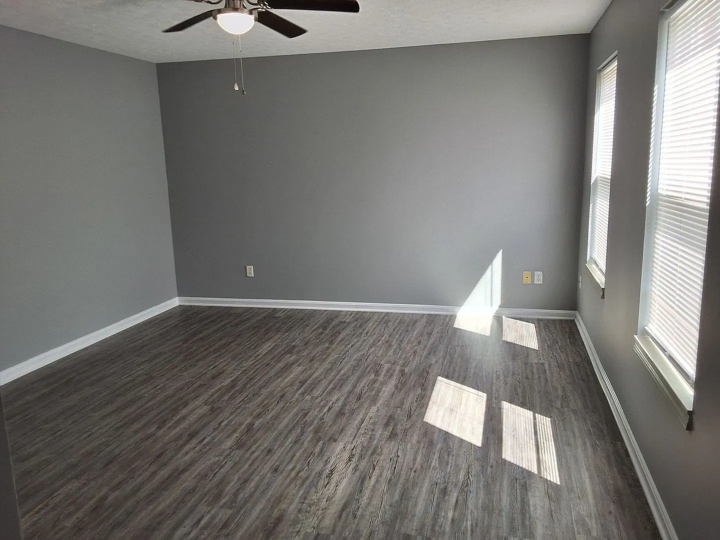 1113 Crowne Pointe Drive — Photo 2