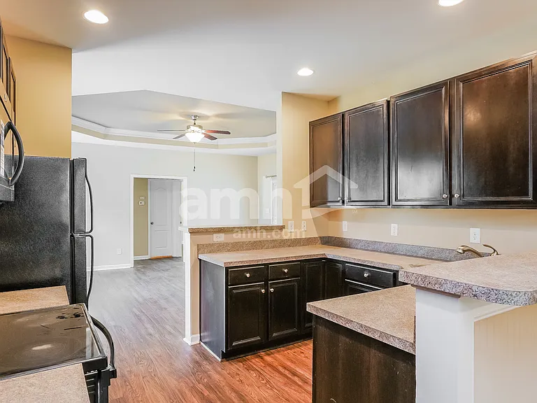 48 Kings Canyon Ct — Photo 4