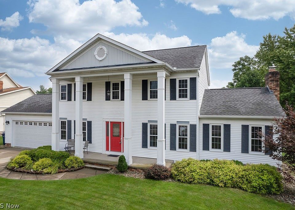 1st image of 445 Blossom Cir