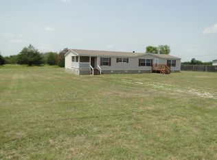 1042 Lake Sawyer Rd, Ennis, TX 75119