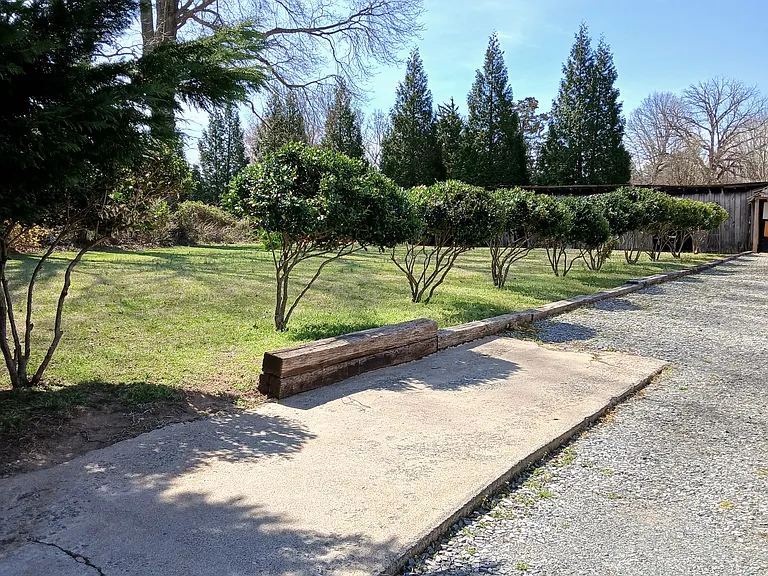 1303 Kimball Ave — Photo 4