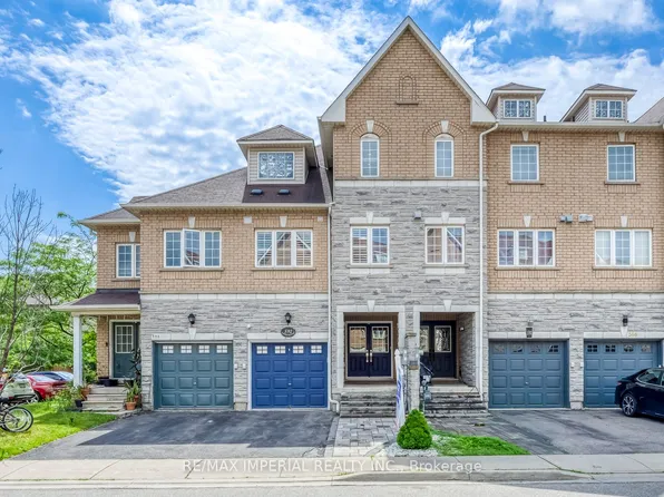 592 Candlestick Cir, Mississauga, ON L4Z 0B5