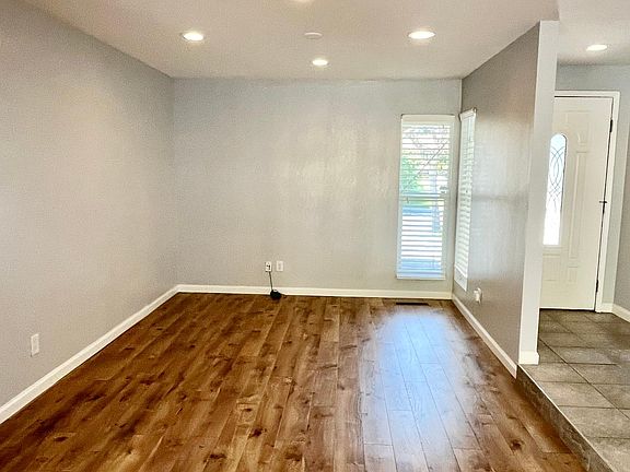 5th image of 3119 Harbour Dr