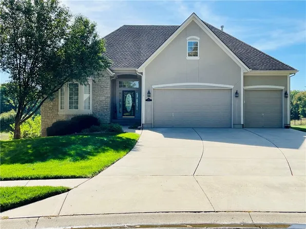 14815 Glen Eyrie St, Olathe, KS 66061