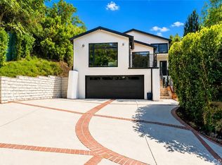 13082 Blairwood Dr, Studio City, CA 91604
