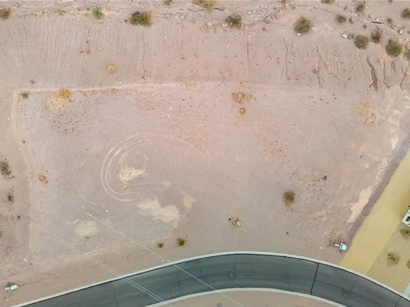2885 Kolob Canyon Dr, Bullhead City, AZ 86429