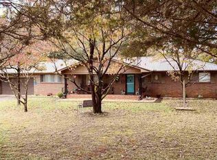 709 Brookmont Rd, Gadsden, AL 35901