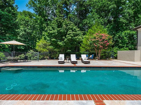 4th image of 1025 Stonegate Ct