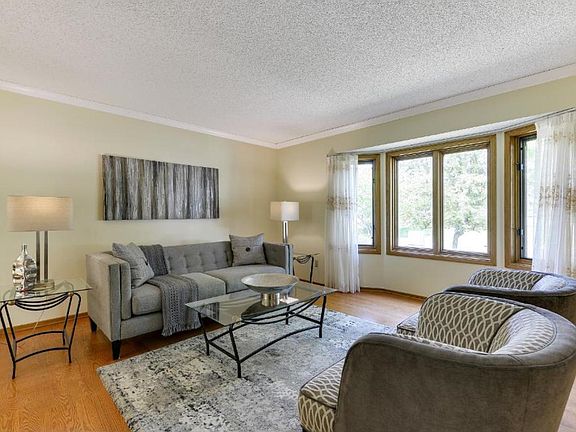 2nd image of 244 Oak Hill Dr