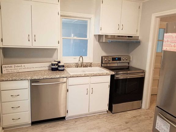 5th image of 2066 E Florida St