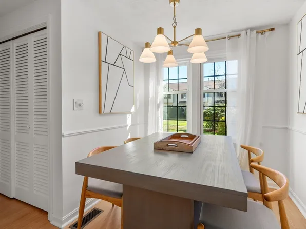 225 Apache Way, Tewksbury, MA 01876