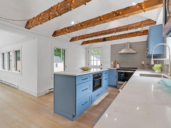 5th image of 13 Jones Avenue #13