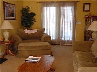 5th image of 102 Boysenberry Dr