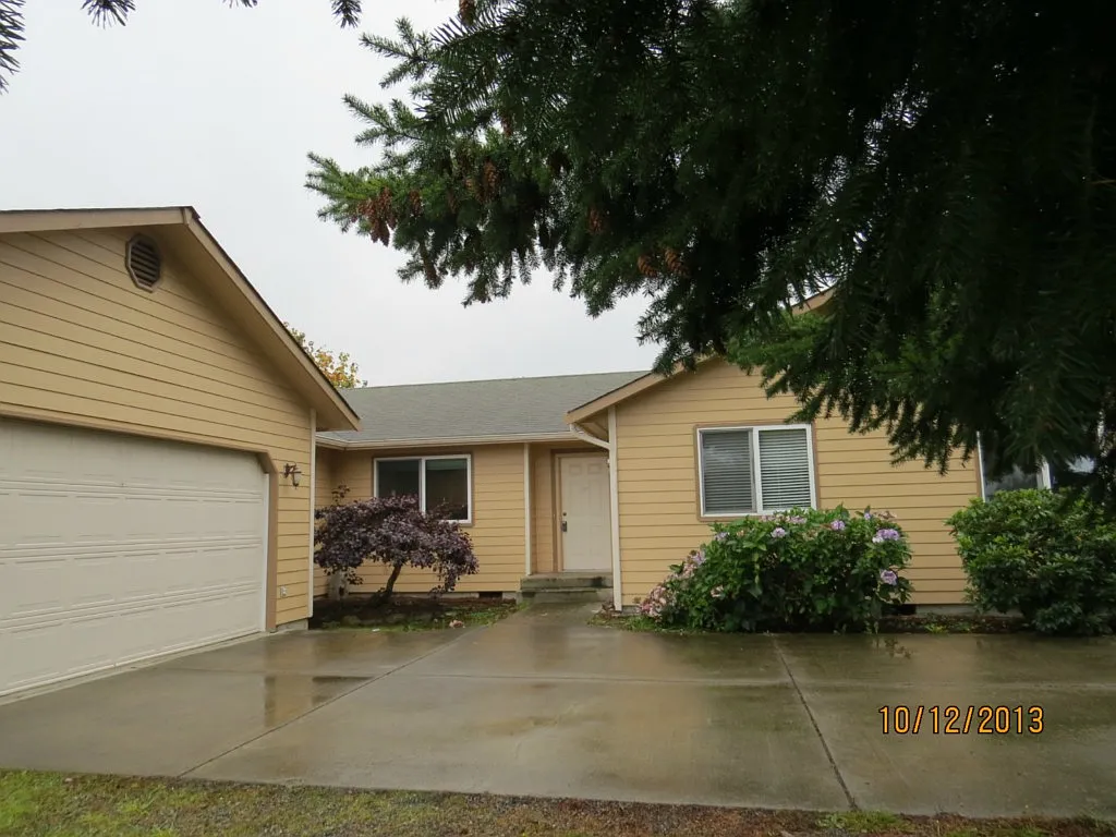 160 Shelly Ln photo 1
