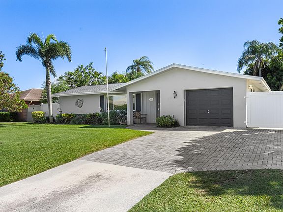 2nd image of 4256 Gardenia Drive