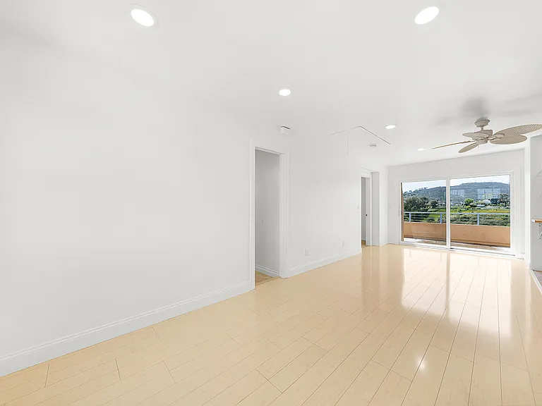 5830 Mott St — Photo 41