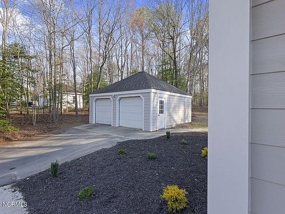 4th image of 22 Buffalo Creek Drive