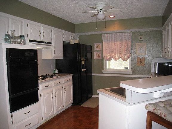 5th image of 2211 Glen Forest Ln