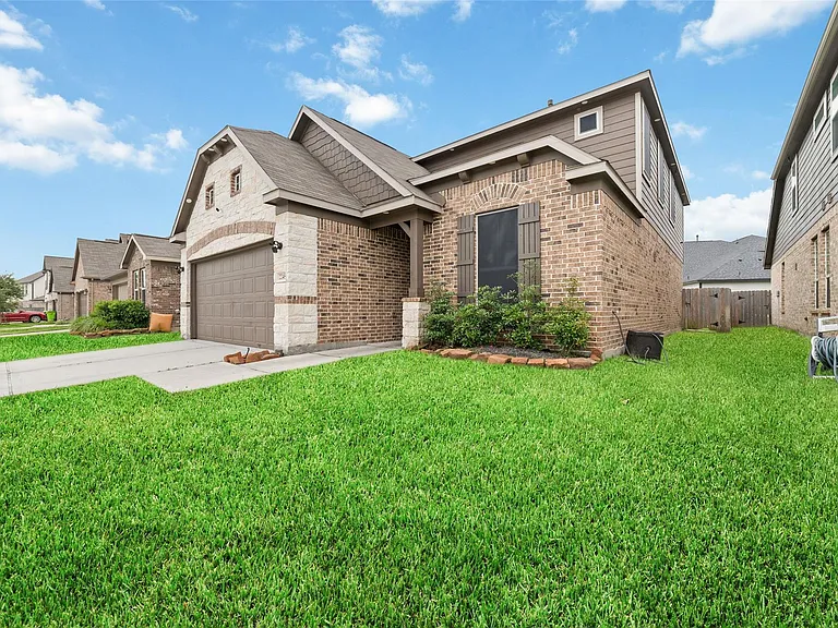 2248 Forest Chestnut Dr — Photo 2