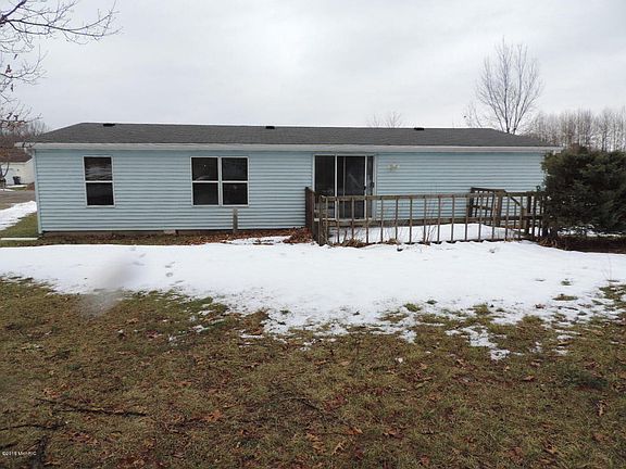 5th image of 3174 Fair Oak St
