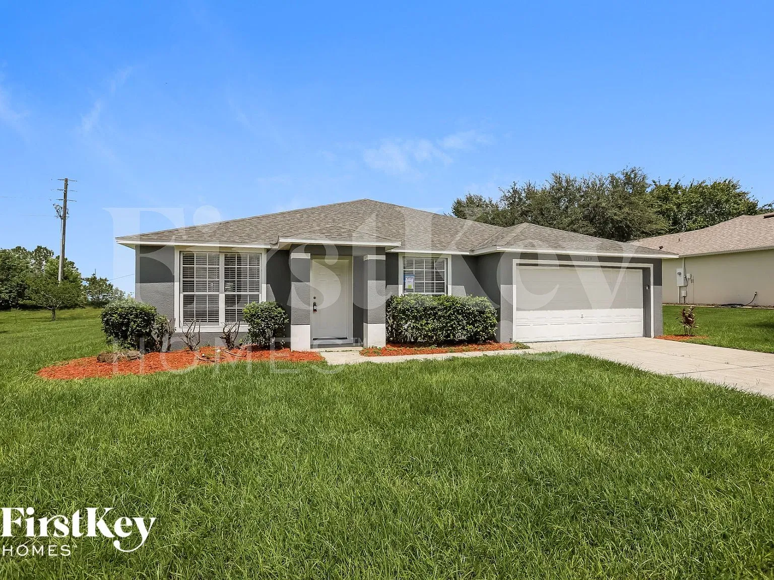 4 bed, 2.0 bath, 2144 sqft, $2,495 — Photo 2