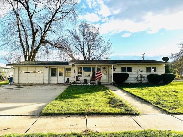 1317 Panama St, Mishawaka, IN 46544