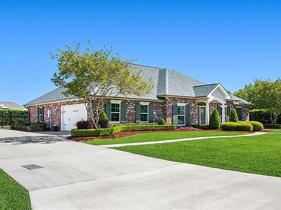 3rd image of 100 Primrose Dr