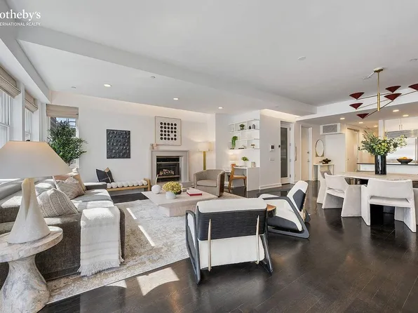 126 University Pl APT 4, New York, NY 10003