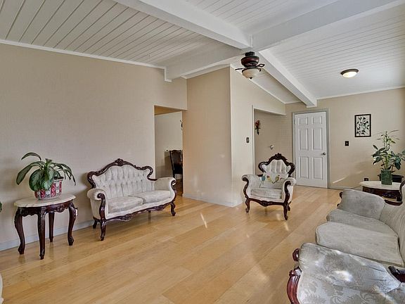 3rd image of 143 Newbridge St