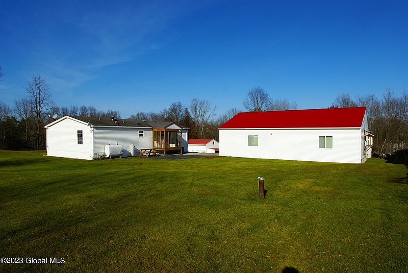 5th image of 158 Hicks Road