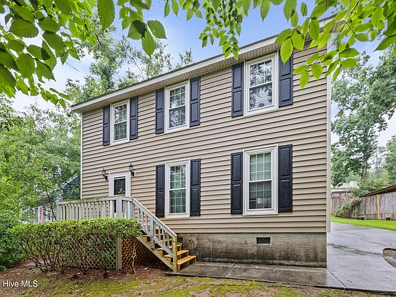 2nd image of 415 Bristol Road
