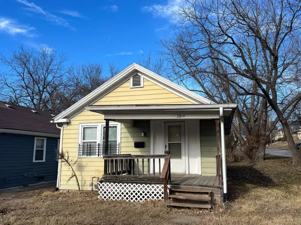 3214 E 60th St, Kansas City, MO 64130