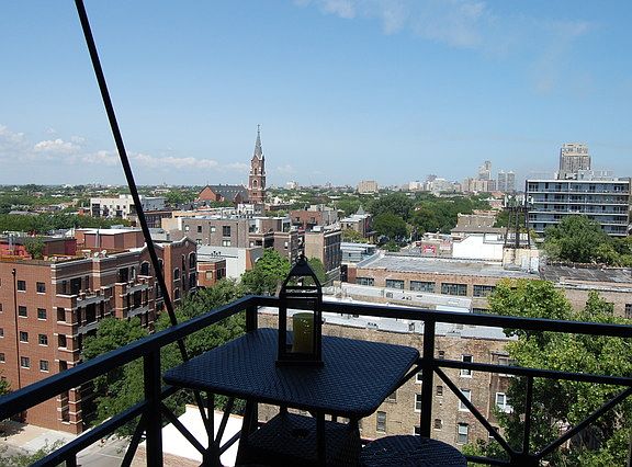 3rd image of 1444 N Orleans St #Penthouse 9-c