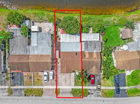 5082 Grant Lane, West Palm Beach, FL 33415