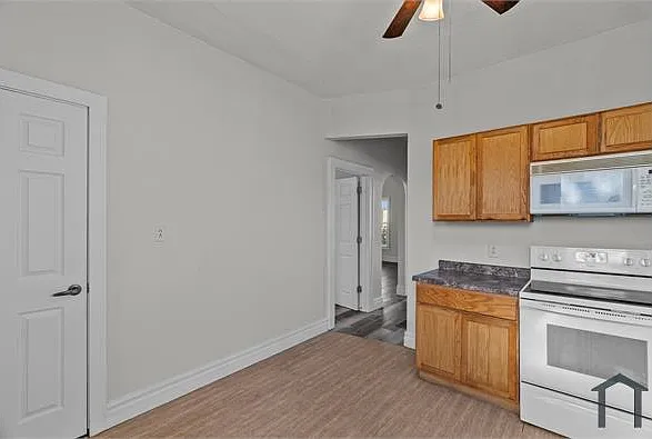 5118 Robin Ave — Photo 3