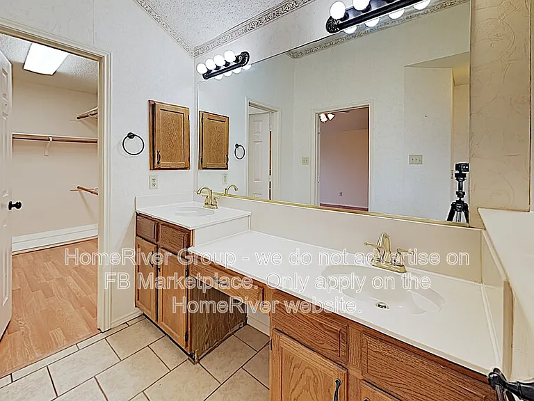 811 Miles Ln — Photo 10