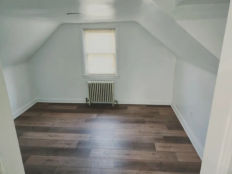 2121 Milz Ct — Photo 10