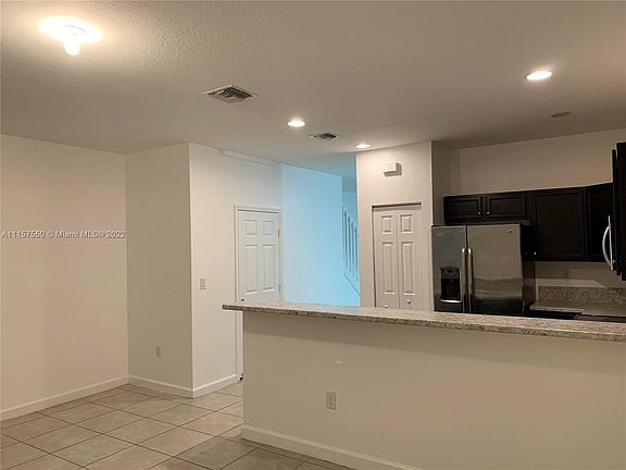 4th image of 3216 SE 5th Ct #3216