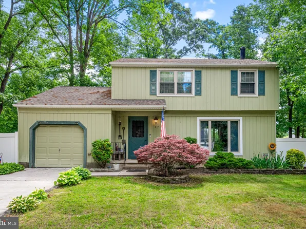 27 Villa Dr, Berlin, NJ 08009