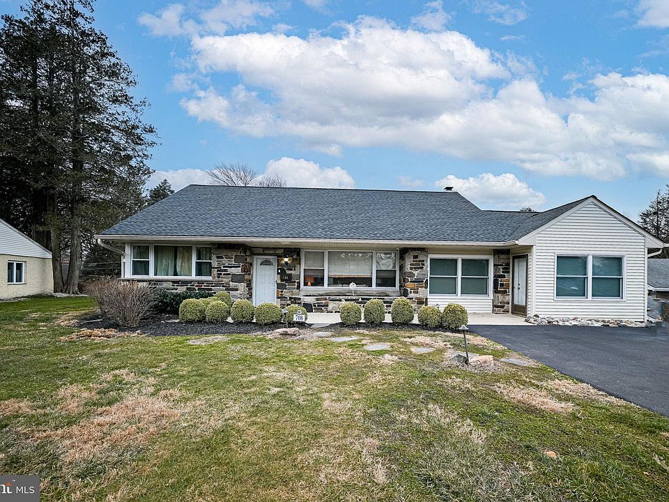 708 Hedgerow Dr, Broomall, PA 19008 Zillow