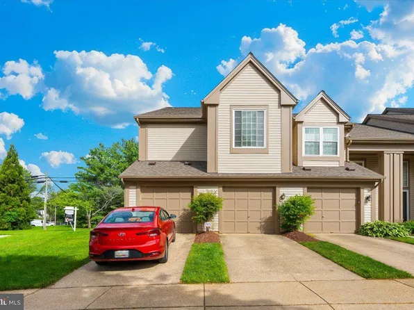 20000 Gateshead Cir #806, Germantown, MD 20876